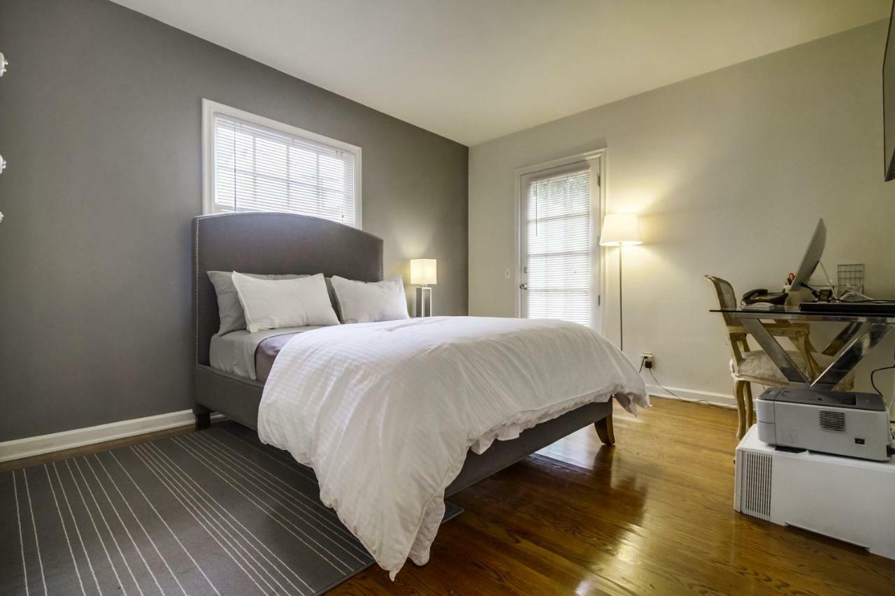 A Touch Of Cape Cod In West Hollywood Casa vacanze